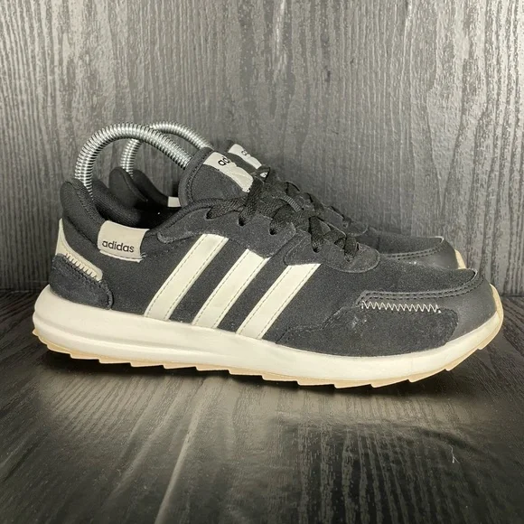 adidas | Shoes | Adidas Retrorun Core Womens Size 65 | Poshmark